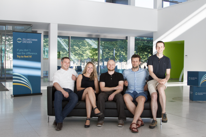 Scientific support team of Zellmechanik Dresden with backgrounds in physics, biology and microfluidics